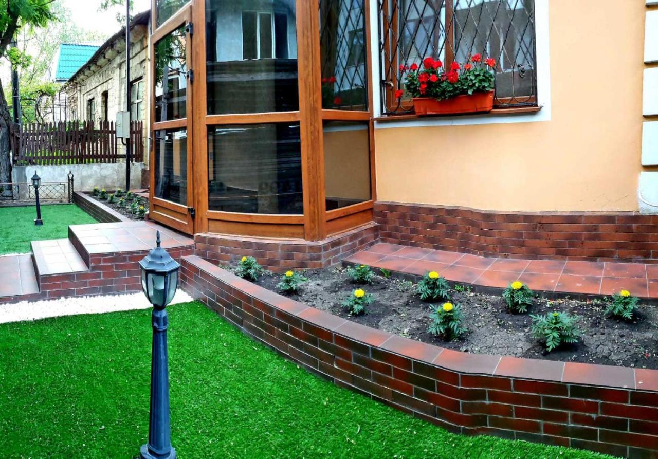 Unique 1 Bd Apt Dt W/Free Parking And Wi-Fi Apartment Chisinau Ngoại thất bức ảnh