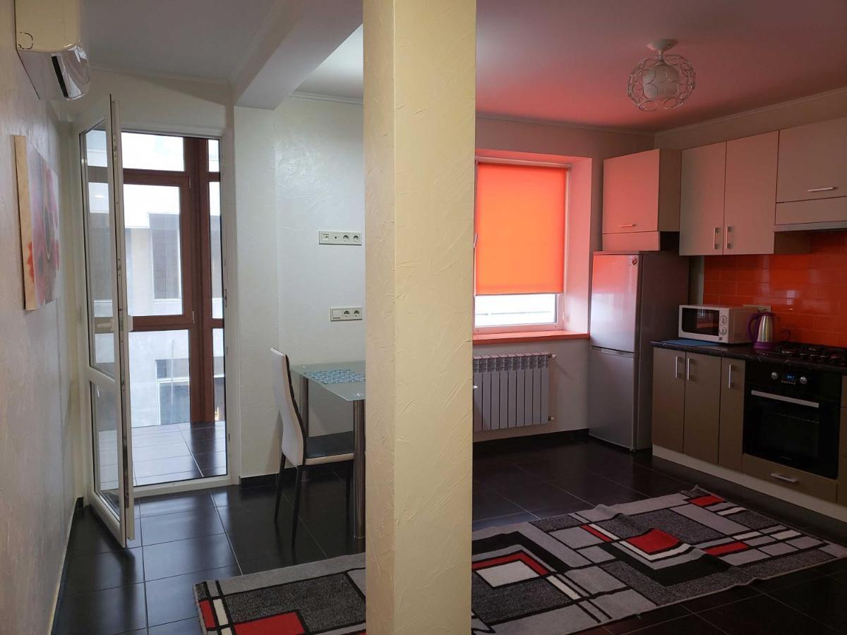 Unique 1 Bd Apt Dt W/Free Parking And Wi-Fi Apartment Chisinau Ngoại thất bức ảnh