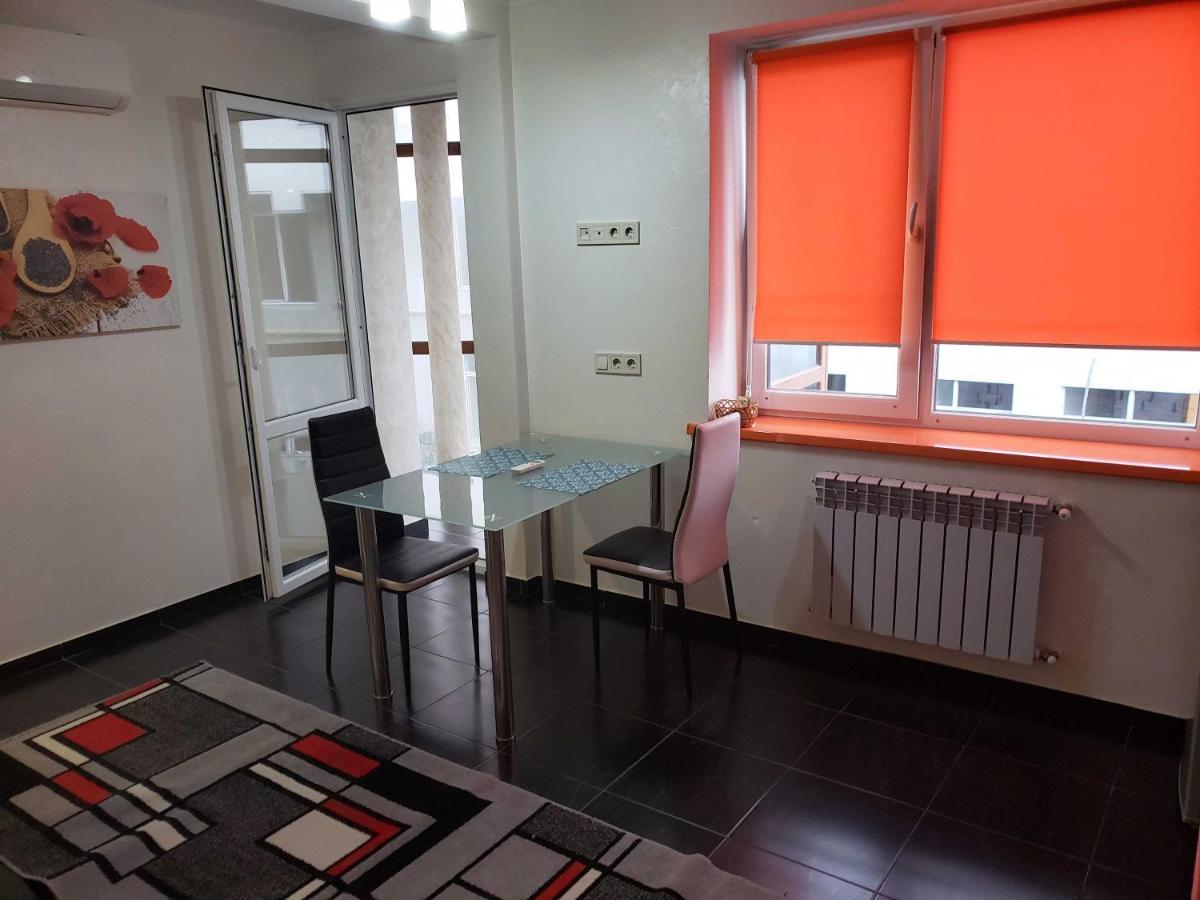 Unique 1 Bd Apt Dt W/Free Parking And Wi-Fi Apartment Chisinau Ngoại thất bức ảnh
